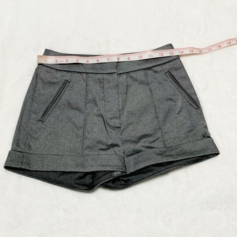NWT Bebe Pintuck & Cuff Donna Shorts Black/Grey - Picture 2 of 7